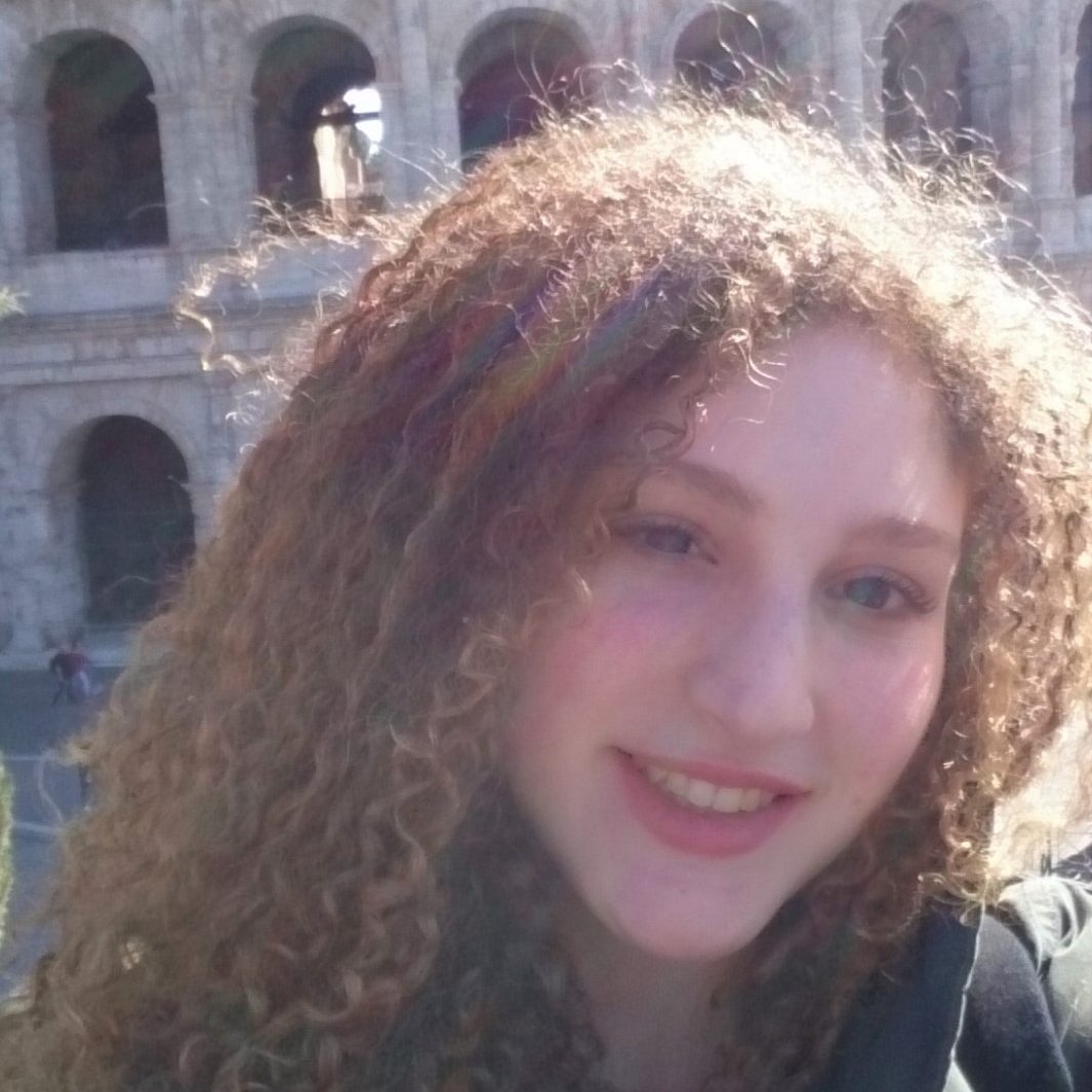 Lori Kougioumtzian